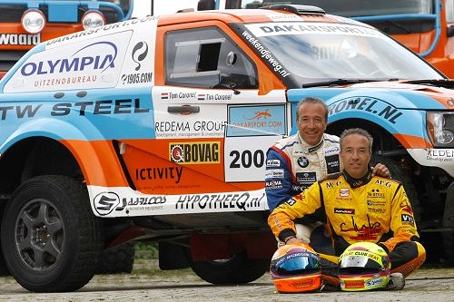 Tim en Tom Coronel samen in de zandbak